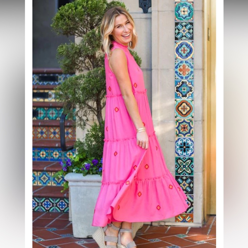 Pink Sleeveless Floral Embroidered Dress